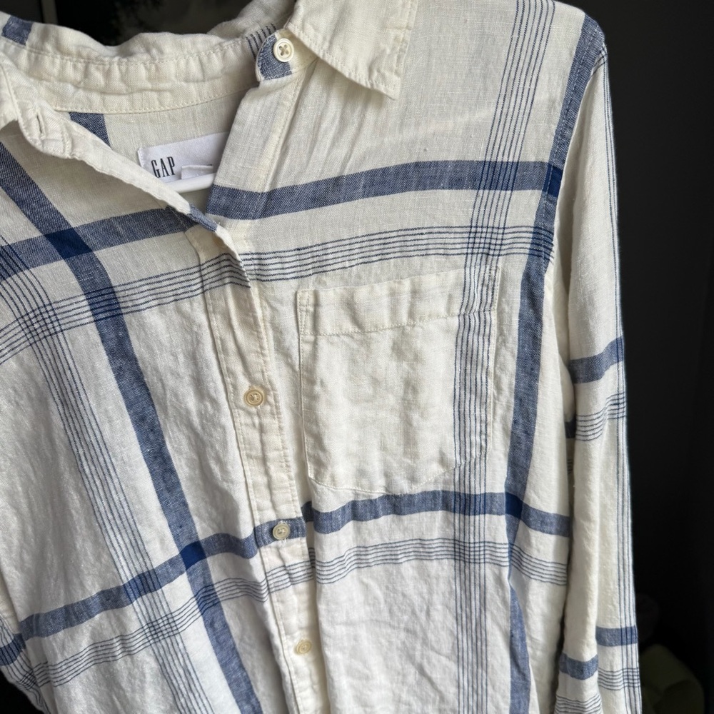 Gap Linen Boyfriend Button Down - image 7